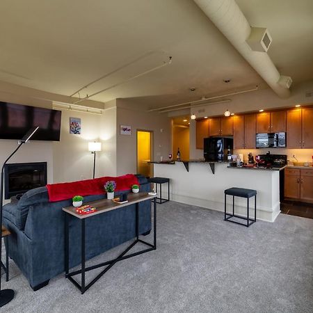 شقة King Bed W/ Panoramic Views Of Dt! روتشستر المظهر الخارجي الصورة