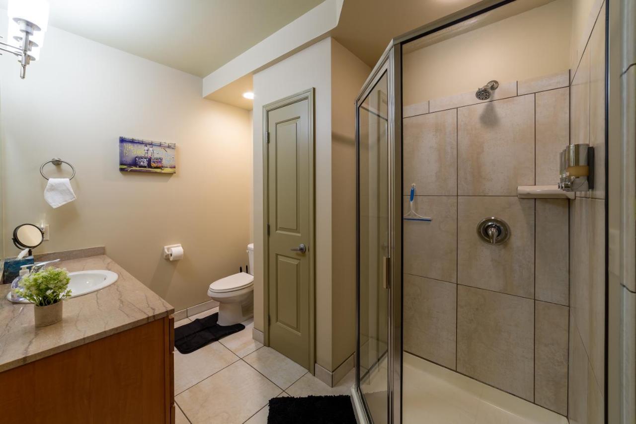 شقة King Bed W/ Panoramic Views Of Dt! روتشستر المظهر الخارجي الصورة