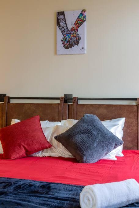 شقة King Bed W/ Panoramic Views Of Dt! روتشستر المظهر الخارجي الصورة
