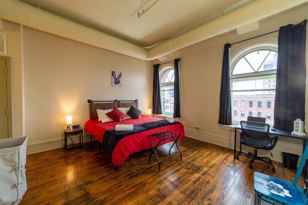 شقة King Bed W/ Panoramic Views Of Dt! روتشستر المظهر الخارجي الصورة
