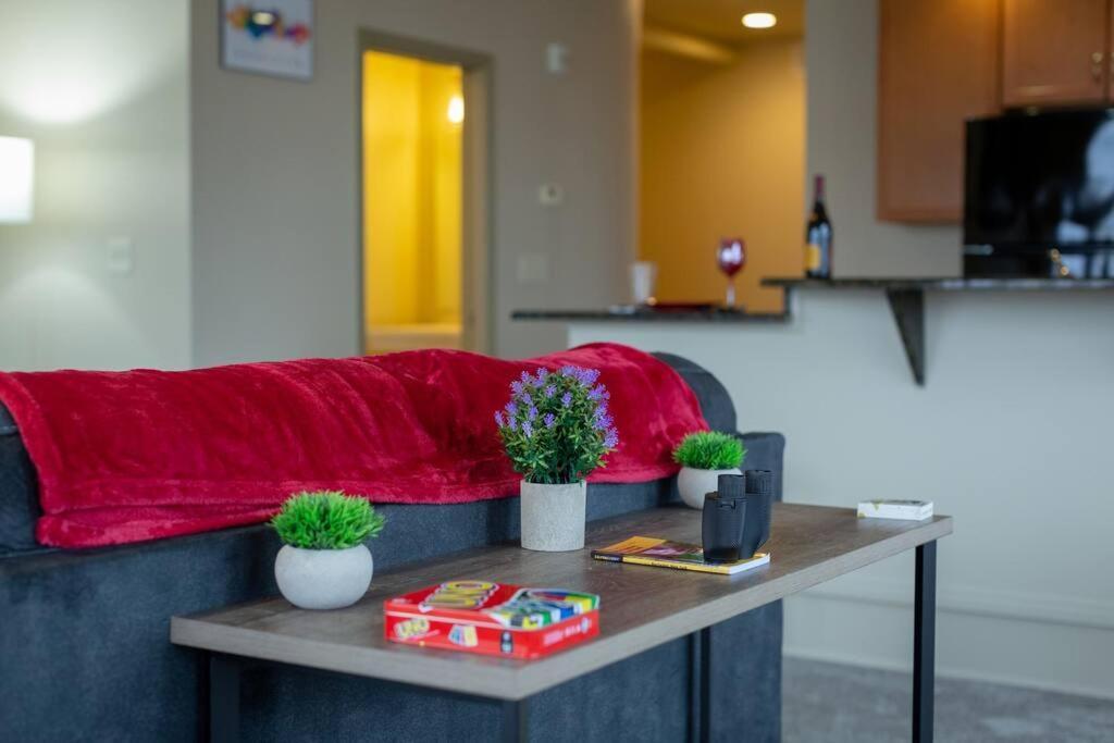 شقة King Bed W/ Panoramic Views Of Dt! روتشستر المظهر الخارجي الصورة