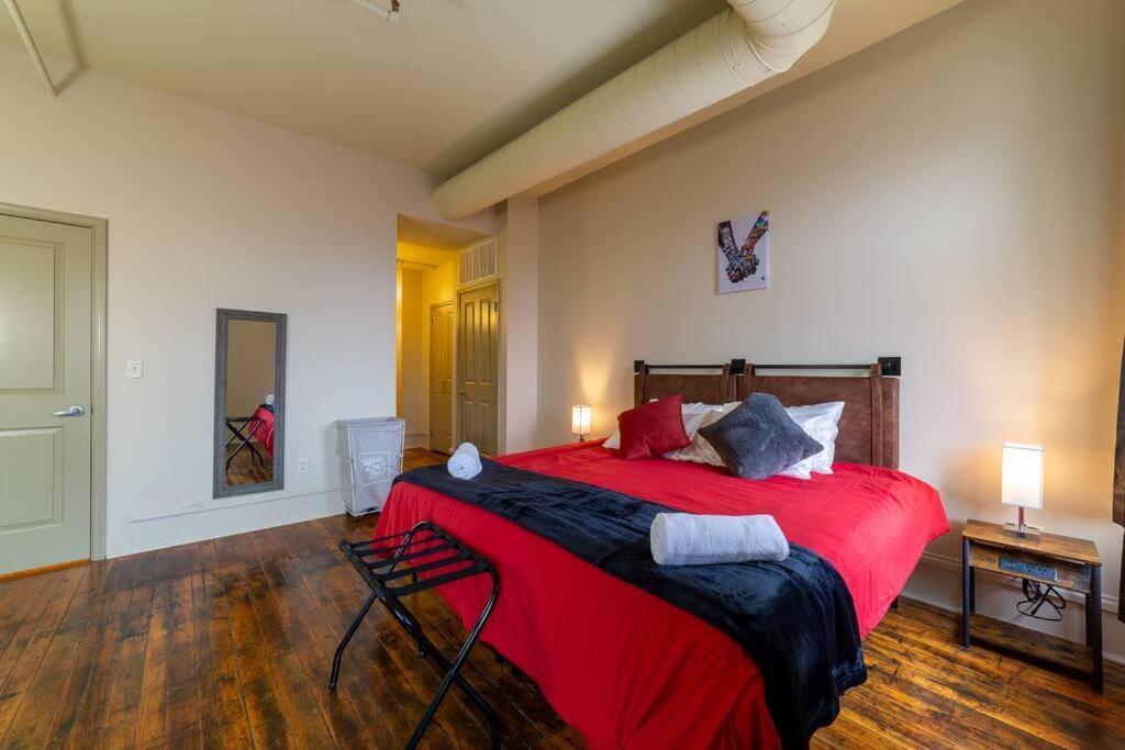 شقة King Bed W/ Panoramic Views Of Dt! روتشستر المظهر الخارجي الصورة